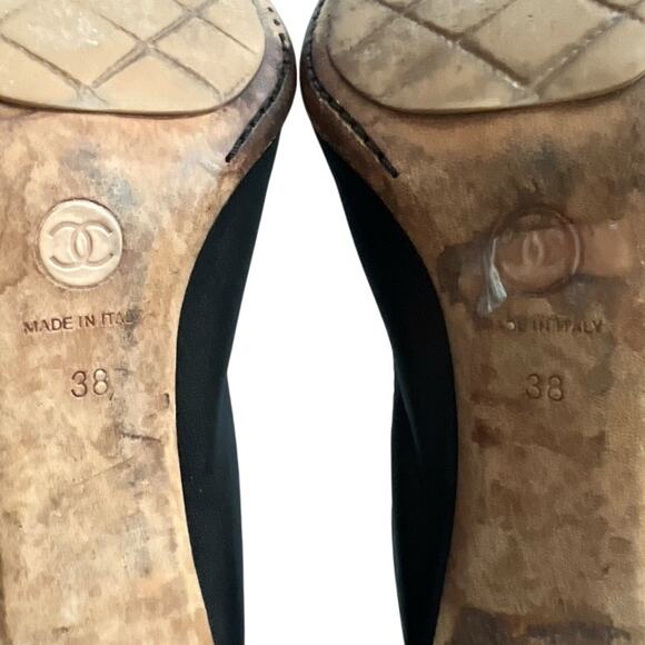 Chanel Black Interlocking CC Logo Leather Pumps, IT38/US8 - Picture 8 of 8
